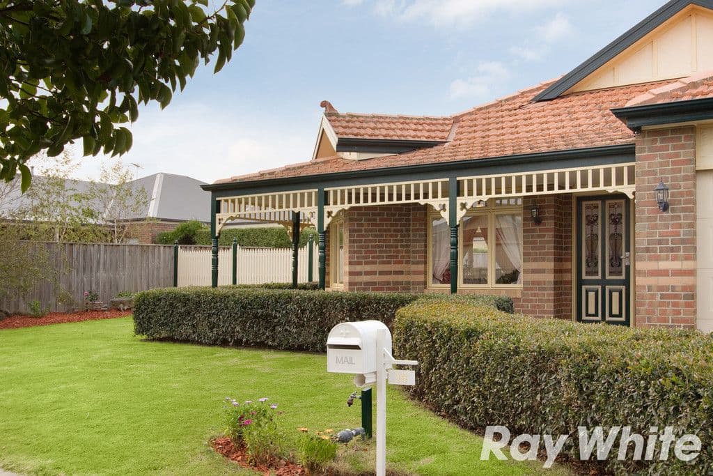 16 Mackellar Street, Pakenham VIC 3810, Pakenham - Thumbnail 2