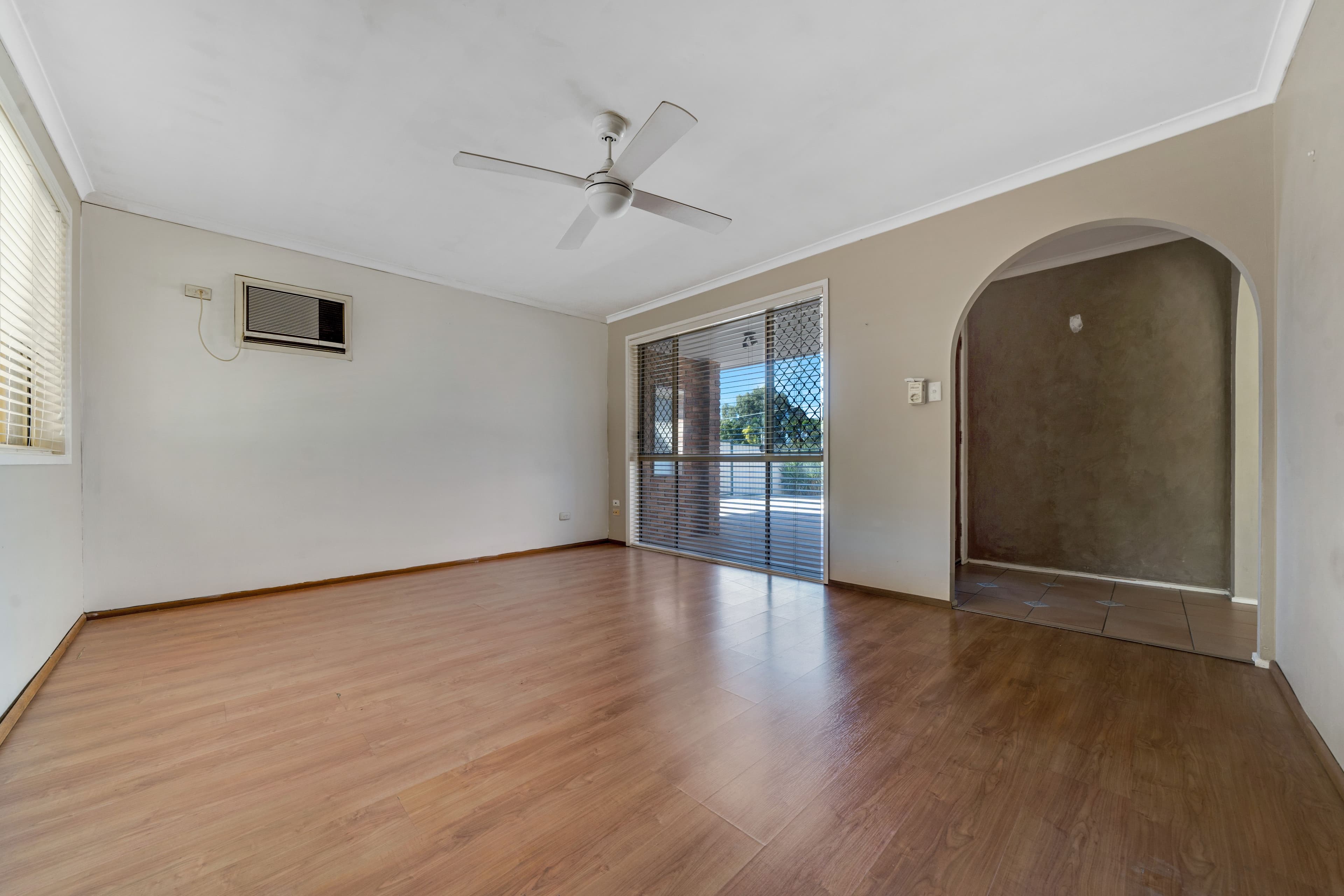 34 Ammons Street, Browns Plains QLD 4118, Browns Plains - Thumbnail 3