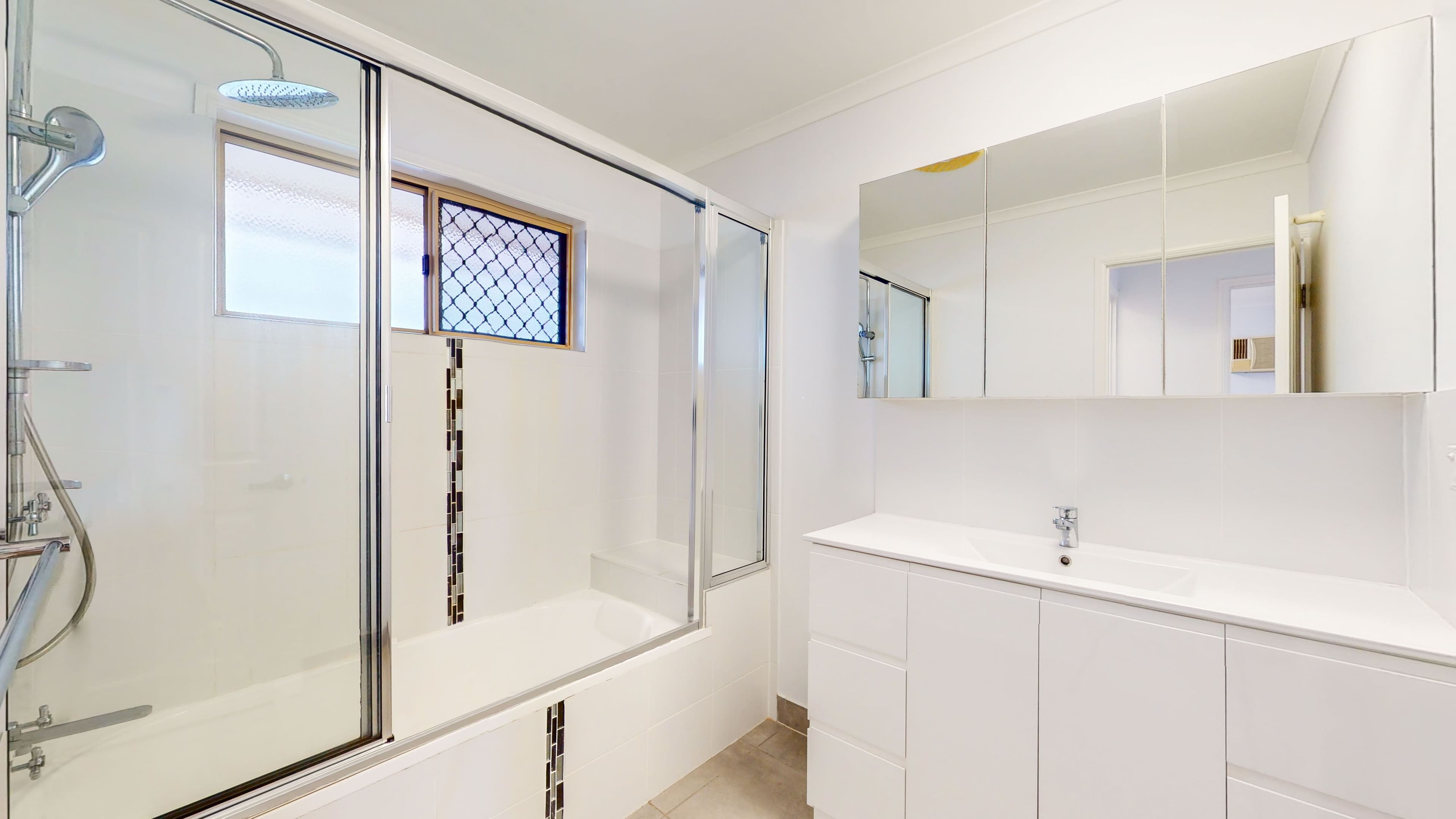 4 Viewpoint Terrace, Idalia QLD 4811, Idalia - Thumbnail 4