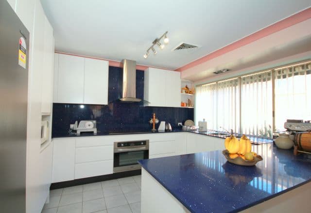 18 Keswick Street, GEORGES HALL NSW 2198, Georges Hall - Thumbnail 3