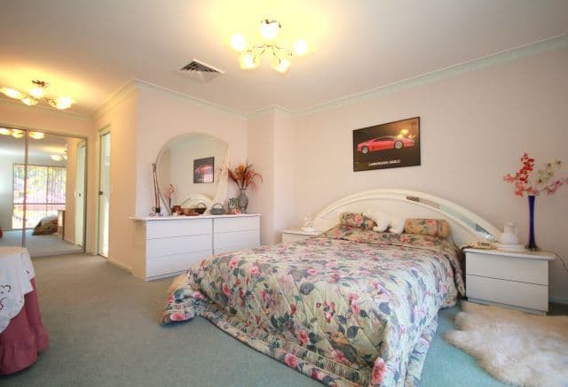 18 Keswick Street, GEORGES HALL NSW 2198, Georges Hall - Thumbnail 6
