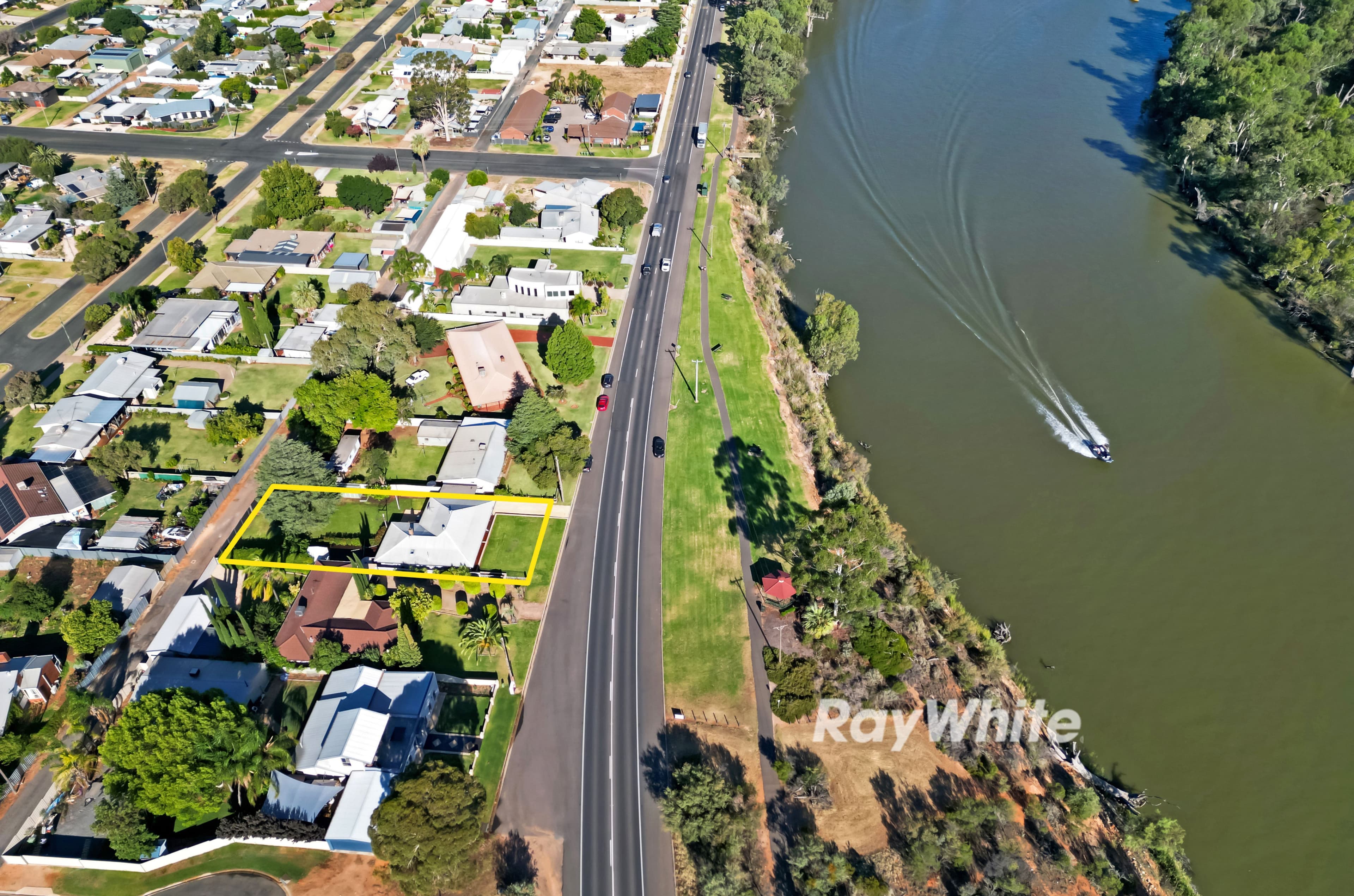 90 Adelaide Street, Gol Gol NSW 2738, Gol Gol - Image 1