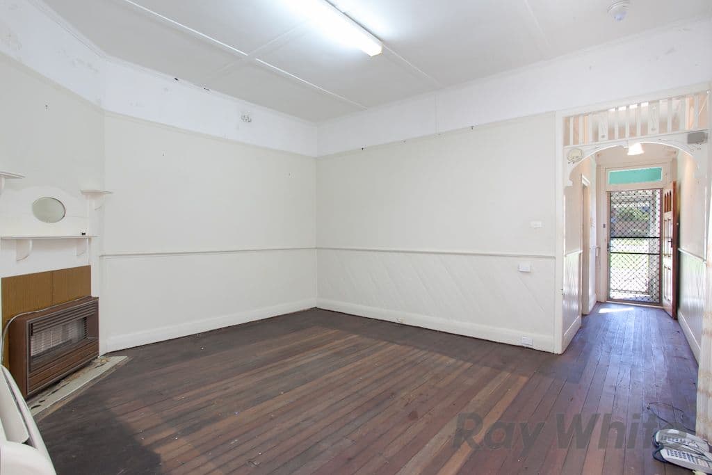 131 Gosford Road, ADAMSTOWN NSW 2289, Adamstown - Thumbnail 6