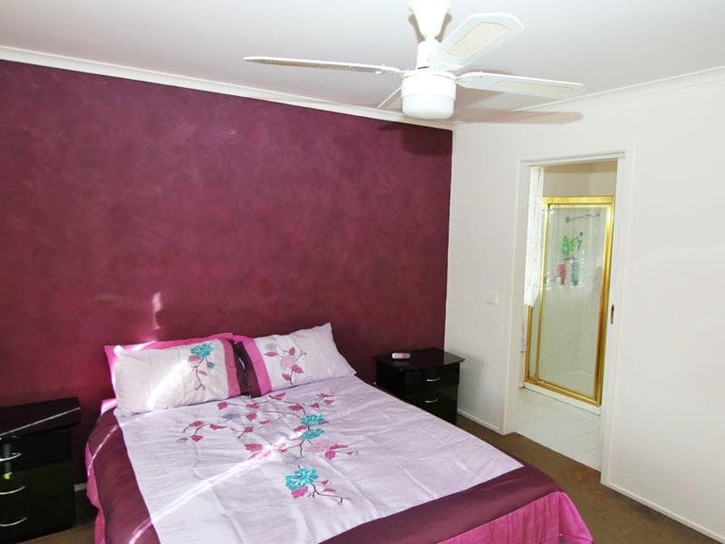 57 Flemington Crescent, Werribee - Thumbnail 7