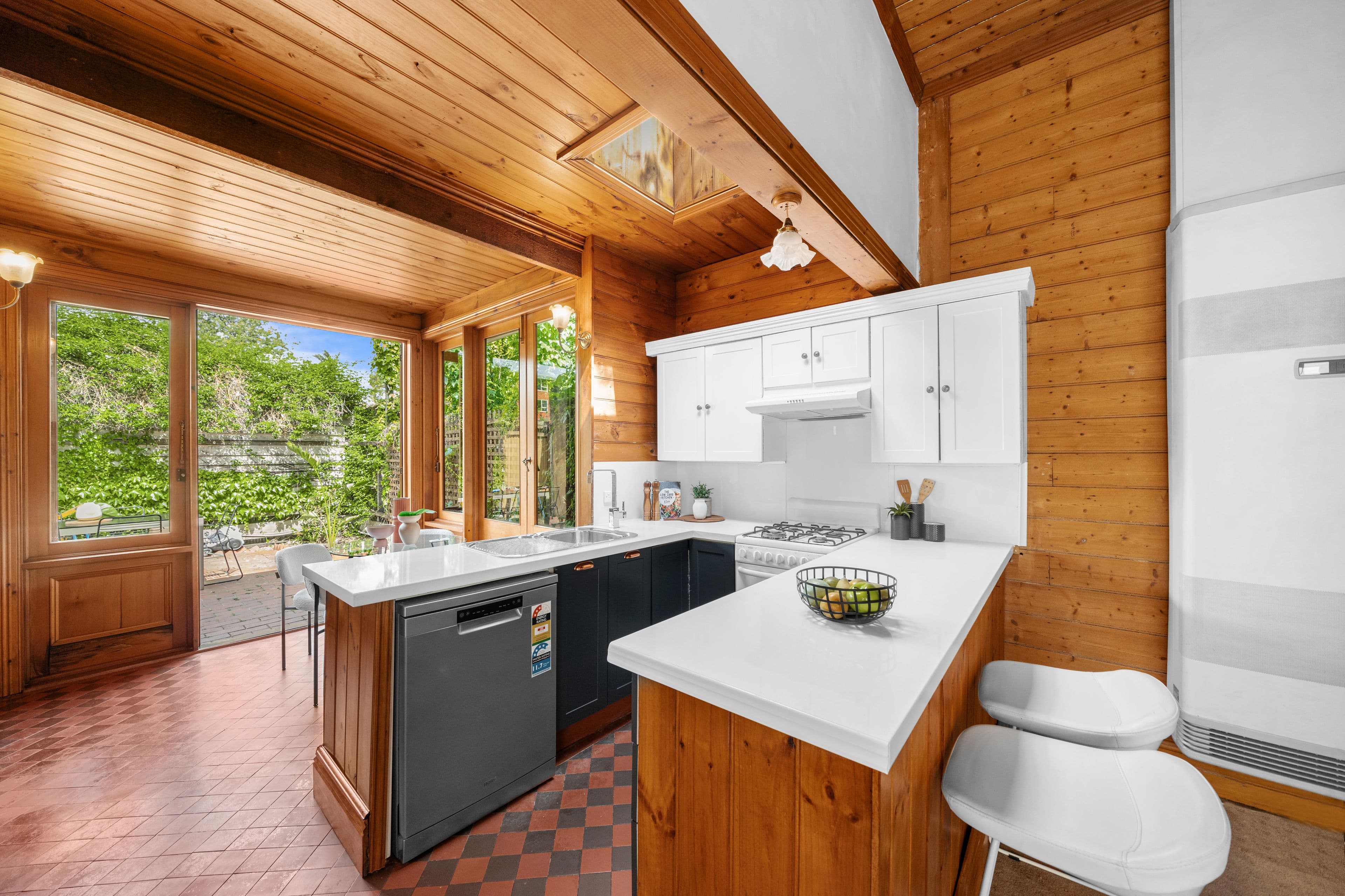 24 Blanche Street, Collingwood VIC 3066, Collingwood - Thumbnail 2