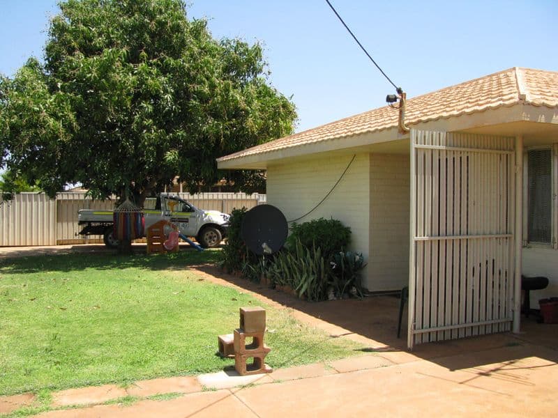 18 Bottlebrush Crescent, SOUTH HEDLAND WA 6722, South Hedland - Image 1