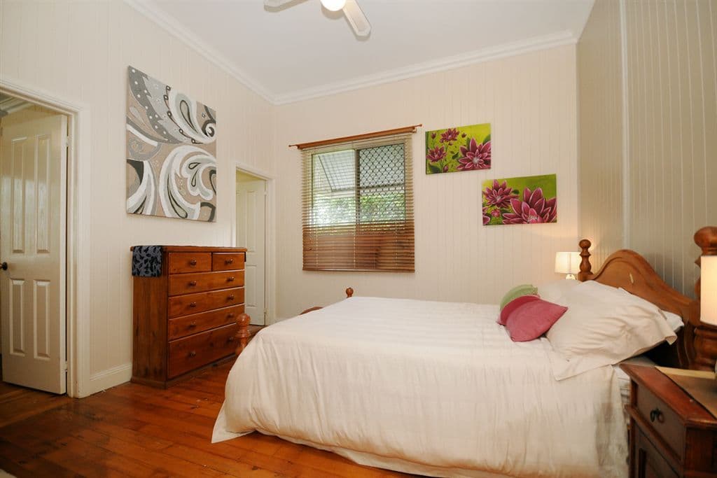 62 Taylor Street, NEWTOWN QLD 4350, Newtown - Thumbnail 8