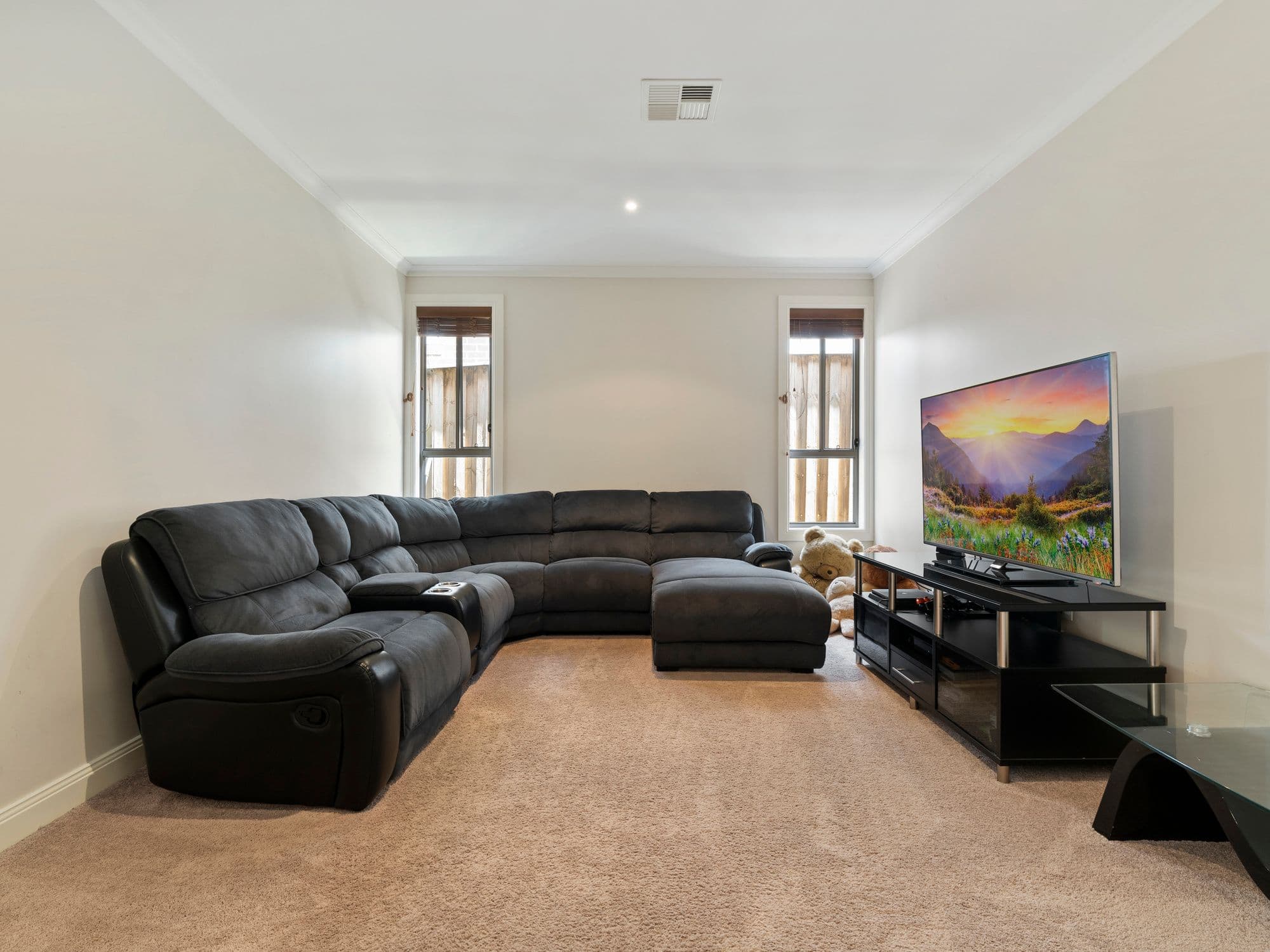 8 Lock Street, Camden Park NSW 2570, Camden Park - Thumbnail 2