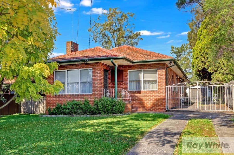 9 Rayment Avenue, Kingsgrove - Image 1