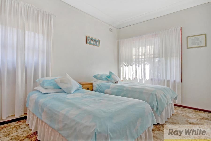 9 Rayment Avenue, Kingsgrove - Thumbnail 5