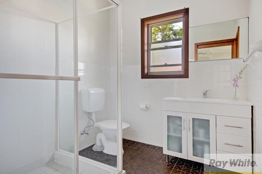 9 Rayment Avenue, Kingsgrove - Thumbnail 6