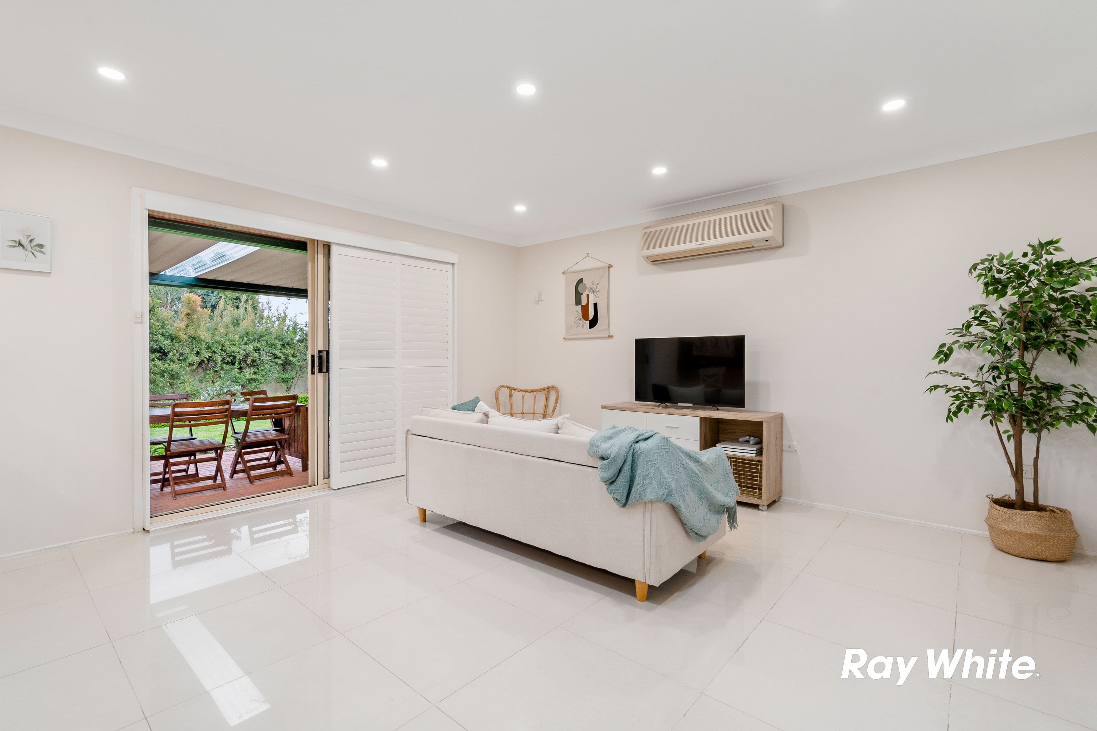 13 Catania Avenue, Quakers Hill NSW 2763, Quakers Hill - Thumbnail 3