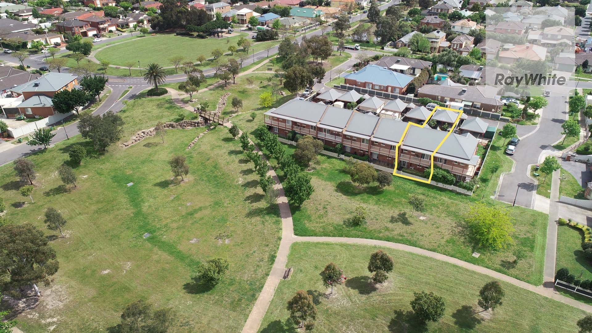 3 Meadowbank Lane, Craigieburn VIC 3064, Craigieburn - Thumbnail 2