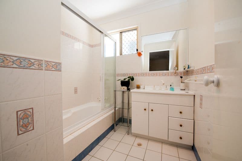 330 Hume Street, Centenary Heights QLD 4350, Centenary Heights - Thumbnail 6