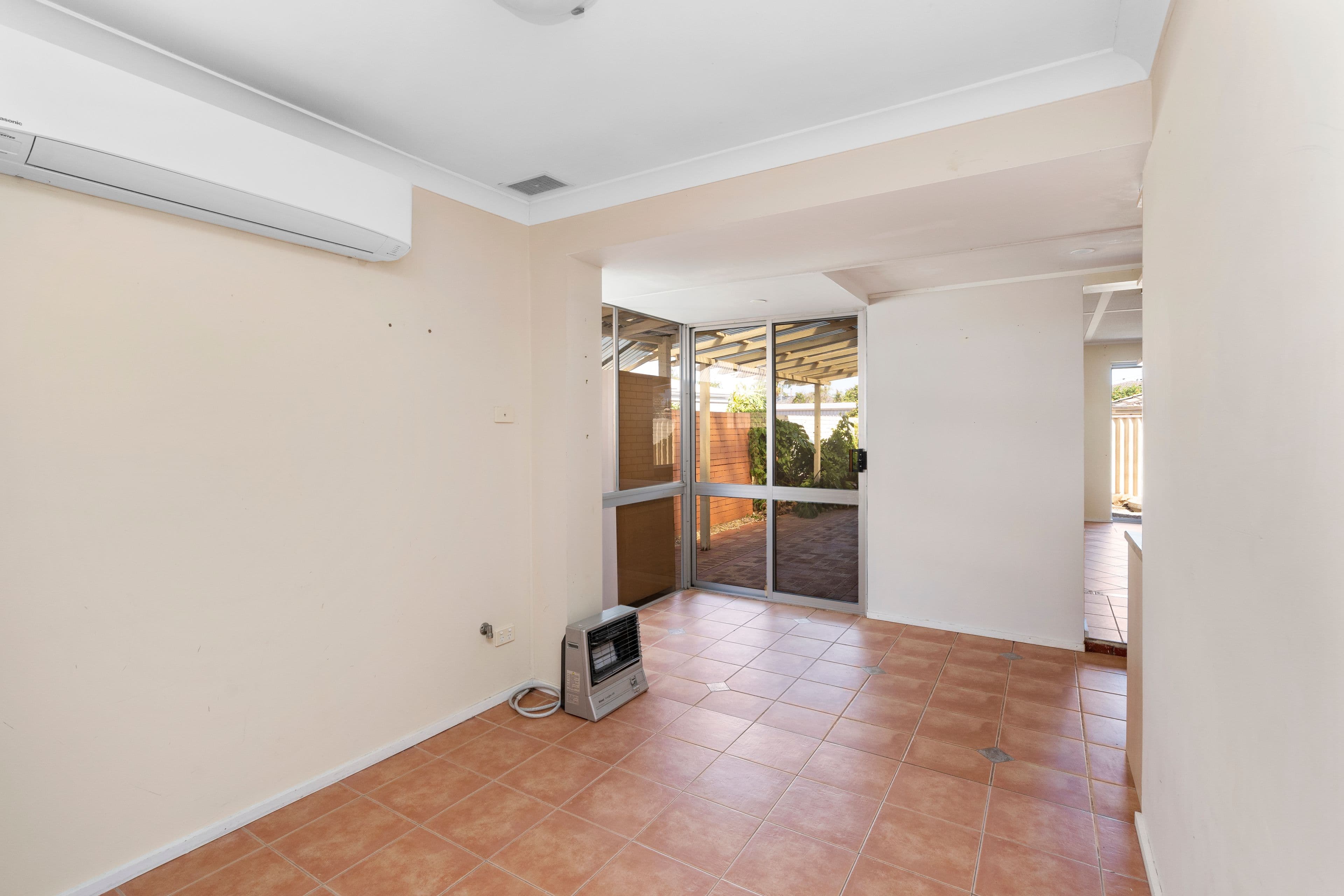 16 Mandora Way, Riverton WA 6148, Riverton - Thumbnail 7