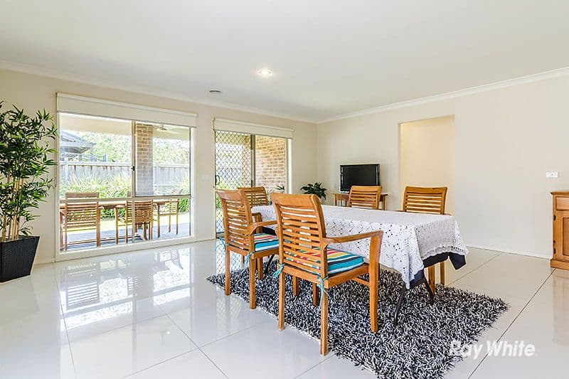 86 Mountainview Boulevard, Cranbourne North VIC 3977, Cranbourne North - Thumbnail 6