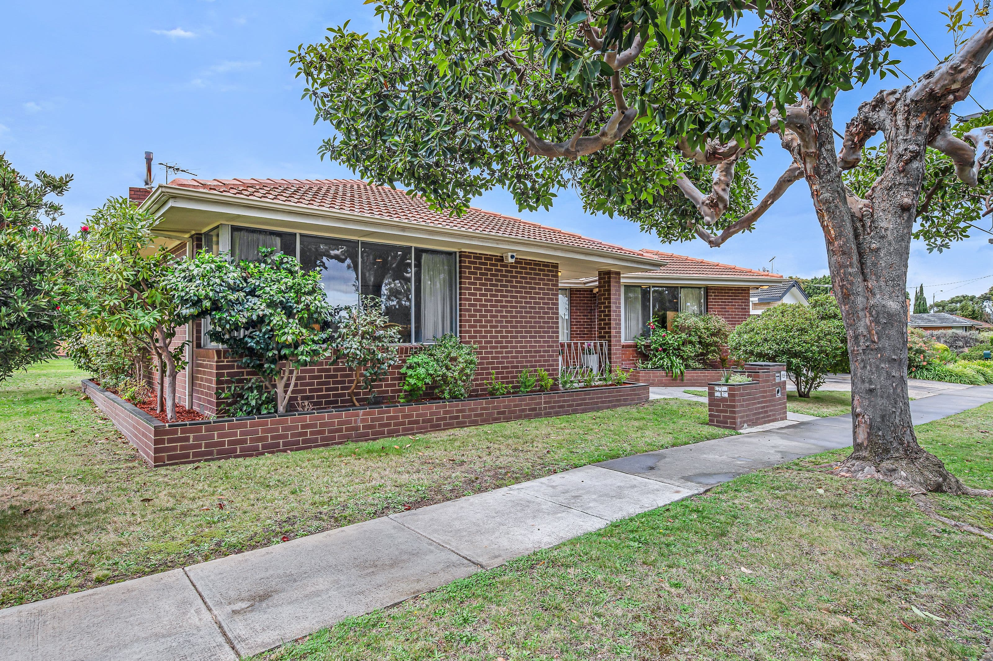 15 Jarrah Court, Glen Waverley VIC 3150, Glen Waverley - Thumbnail 2