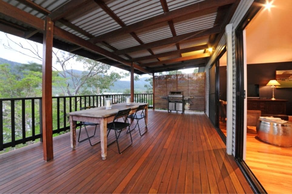 21 Daydream Court, CANNONVALE QLD 4802, Cannonvale - Thumbnail 3