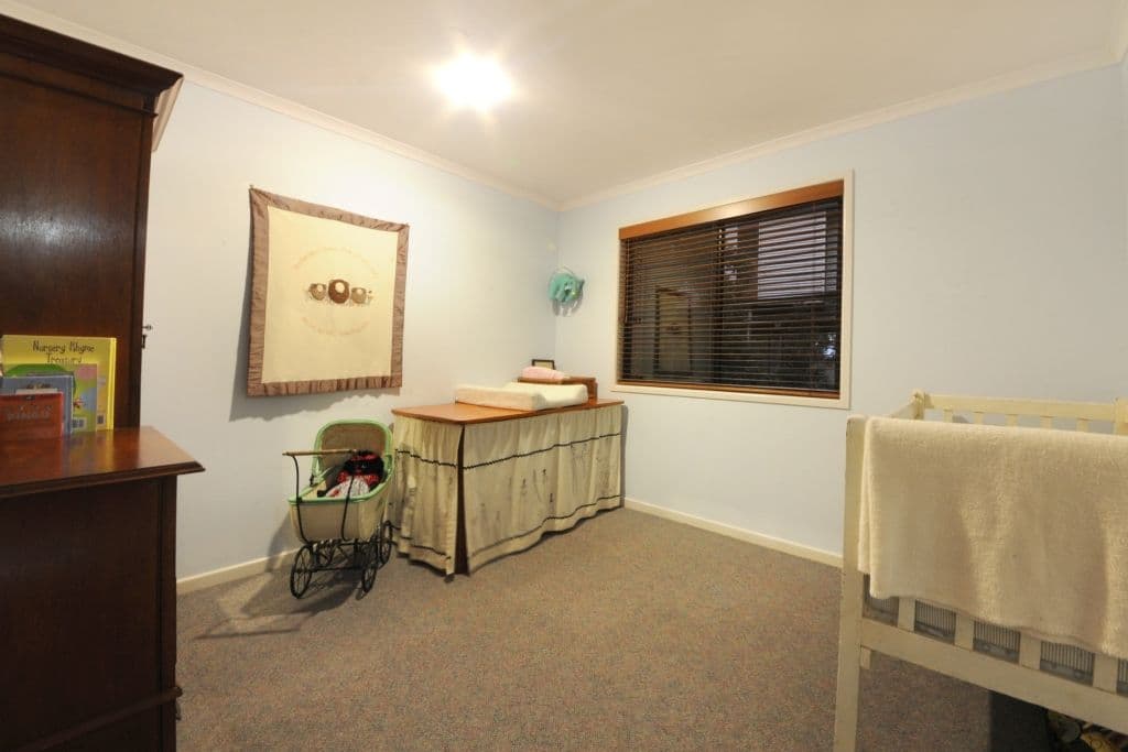 21 Daydream Court, CANNONVALE QLD 4802, Cannonvale - Thumbnail 7