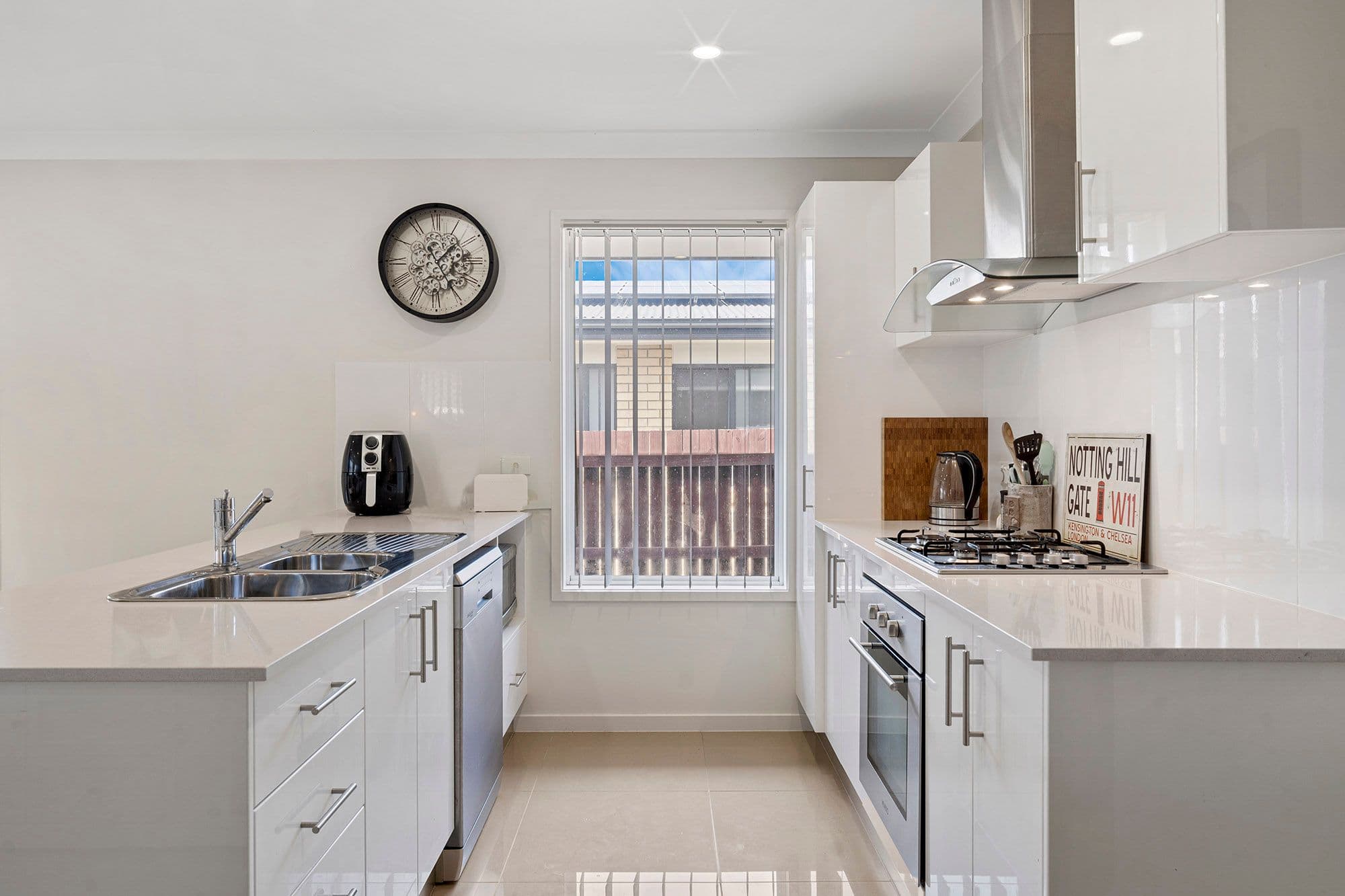 16 Sunstone Court, Logan Reserve QLD 4133, Logan Reserve - Thumbnail 2