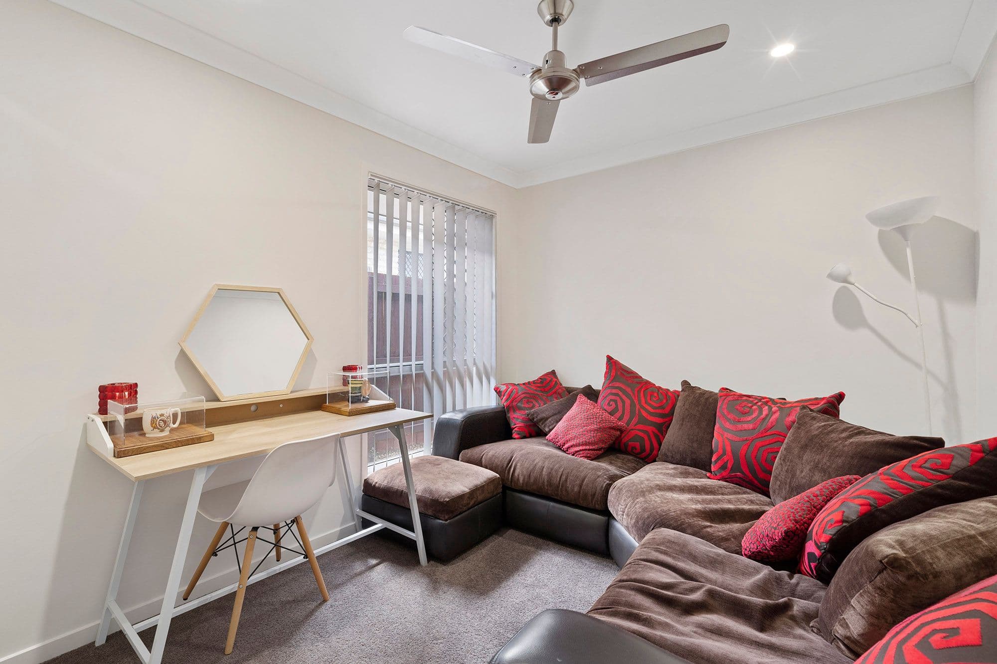 16 Sunstone Court, Logan Reserve QLD 4133, Logan Reserve - Thumbnail 5
