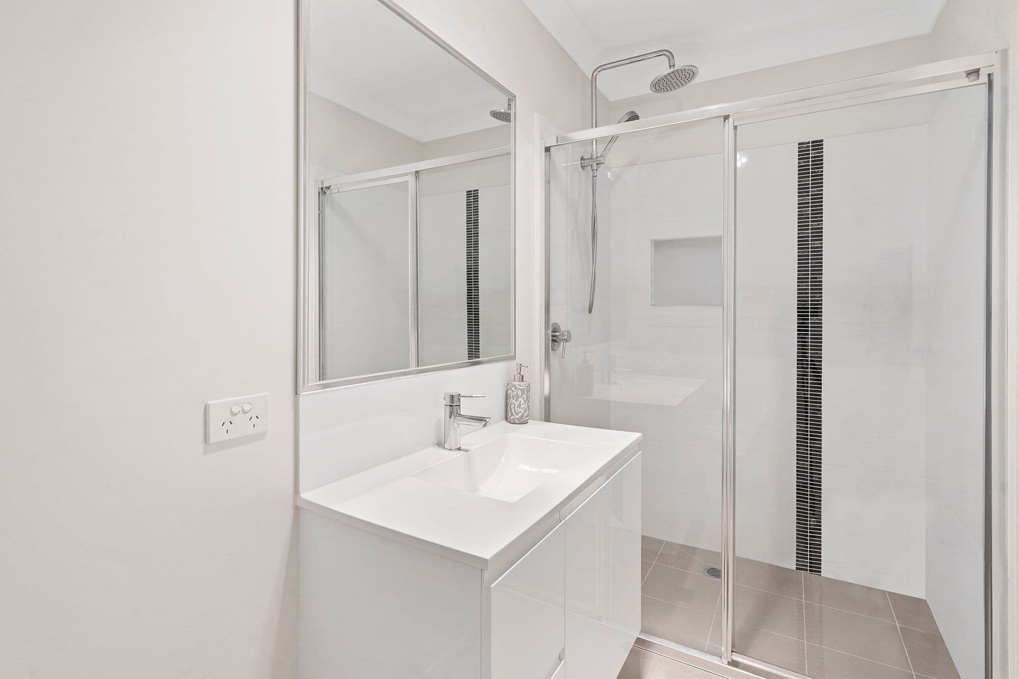 16 Sunstone Court, Logan Reserve QLD 4133, Logan Reserve - Thumbnail 7