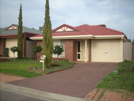 19 Cranmore Avenue, Craigmore SA 5114, Craigmore - Thumbnail 4