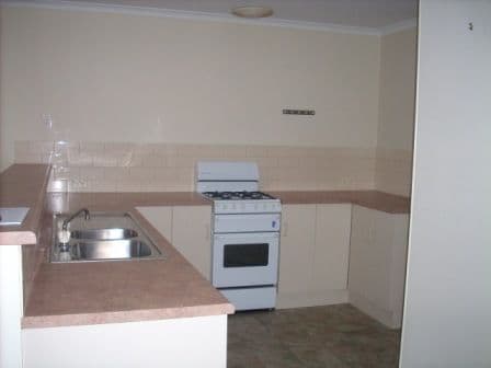 19 Cranmore Avenue, Craigmore SA 5114, Craigmore - Thumbnail 6