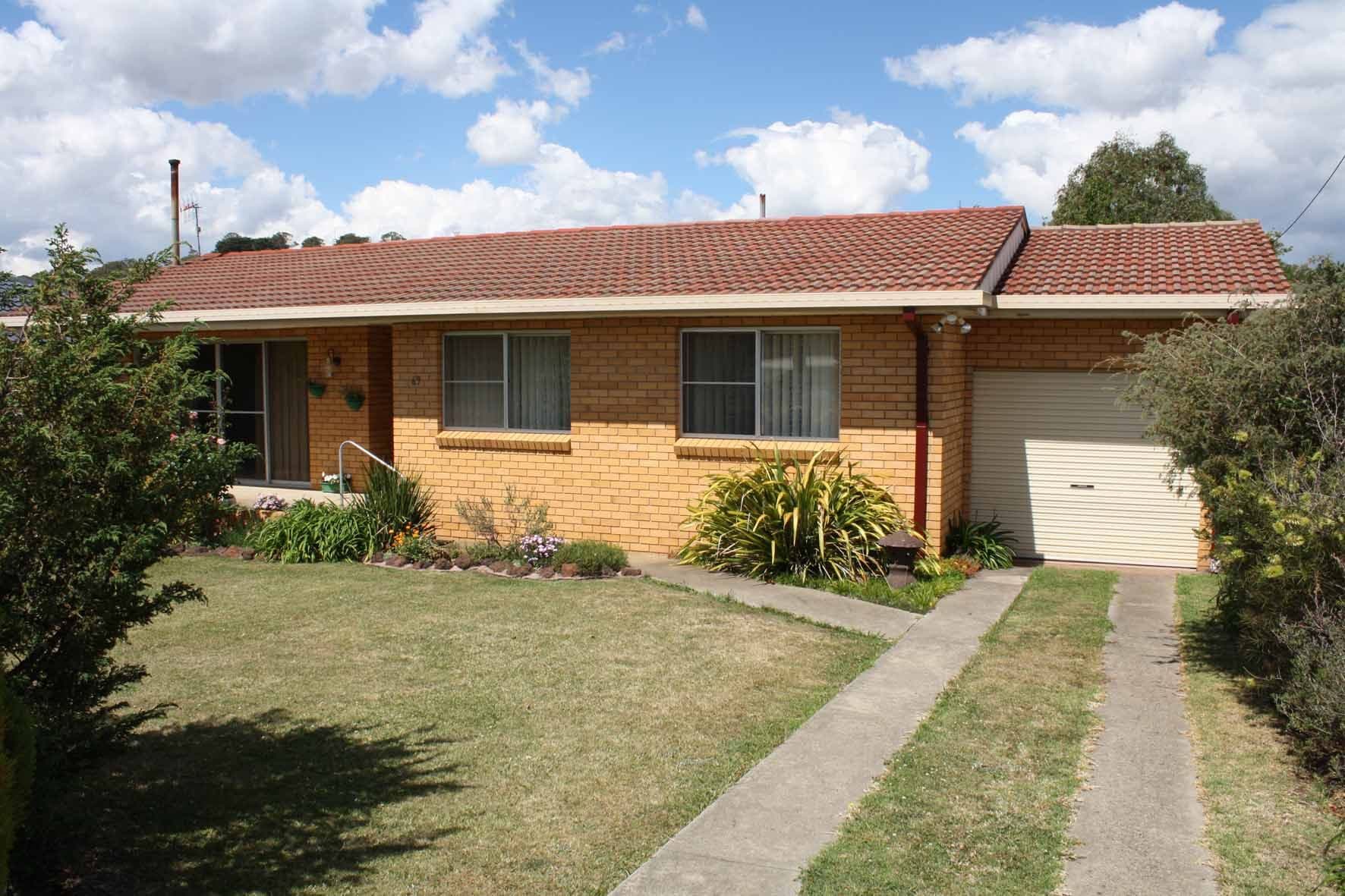 69 Hunter, GLEN INNES NSW 2370, Glen Innes - Image 1