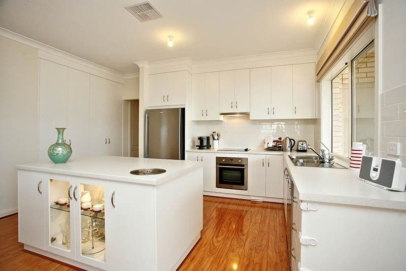 11 Cinema Court, PORT ELLIOT SA 5212, Port Elliot - Thumbnail 2