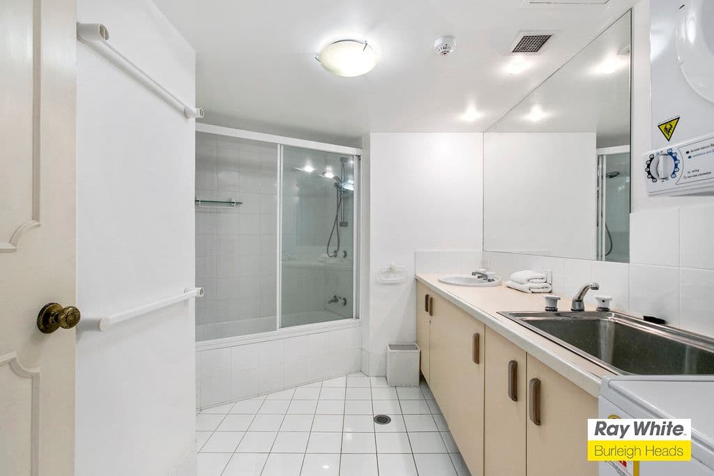 60 Goodwin Terrace, Burleigh Heads QLD 4220, Burleigh Heads - Thumbnail 7