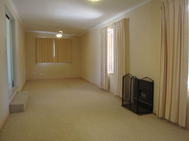 14 Hameister Avenue, LOXTON SA 5333, Loxton - Thumbnail 2