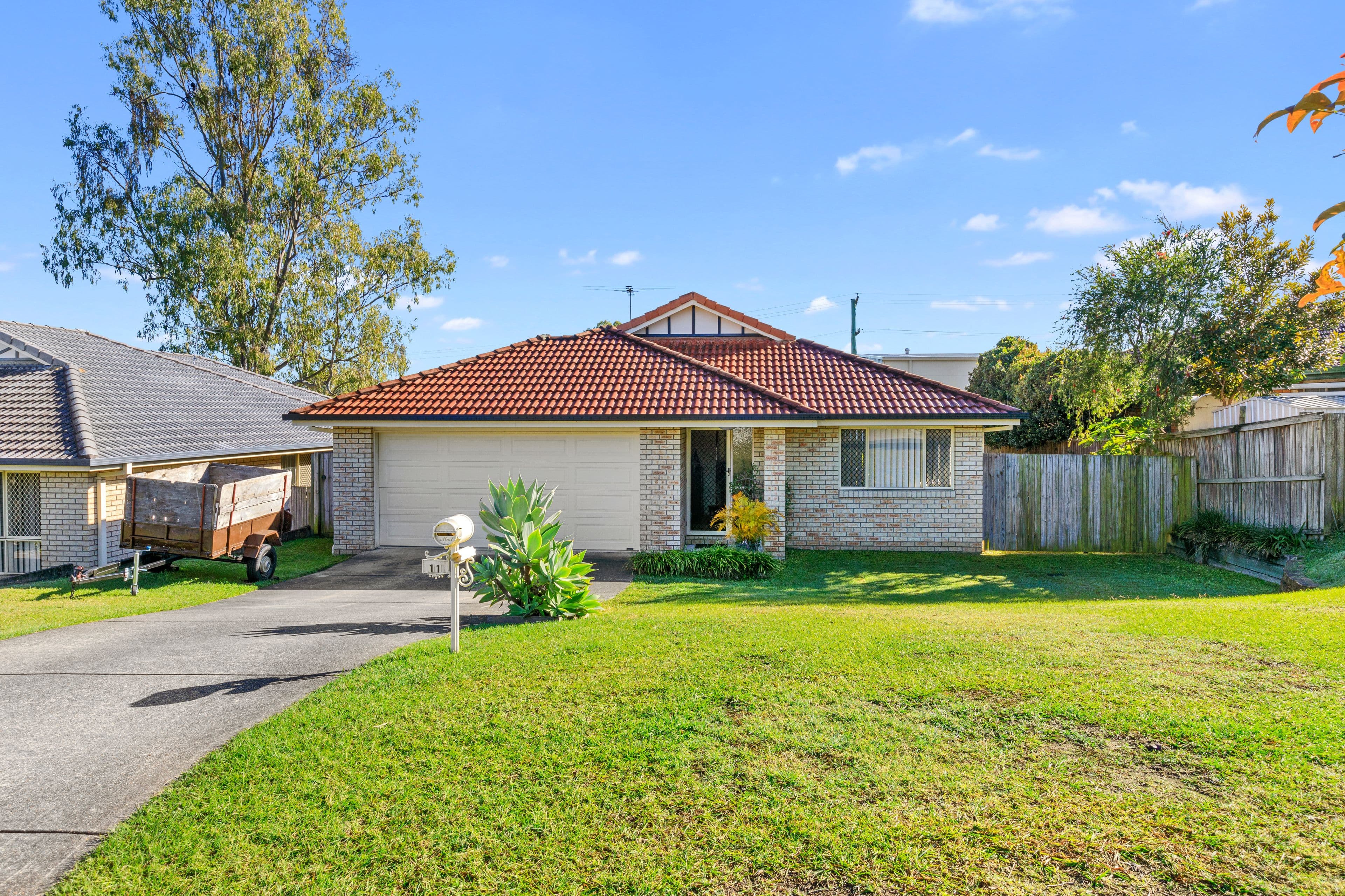 11 Sunningdale Street, Oxley QLD 4075, Oxley - Thumbnail 2