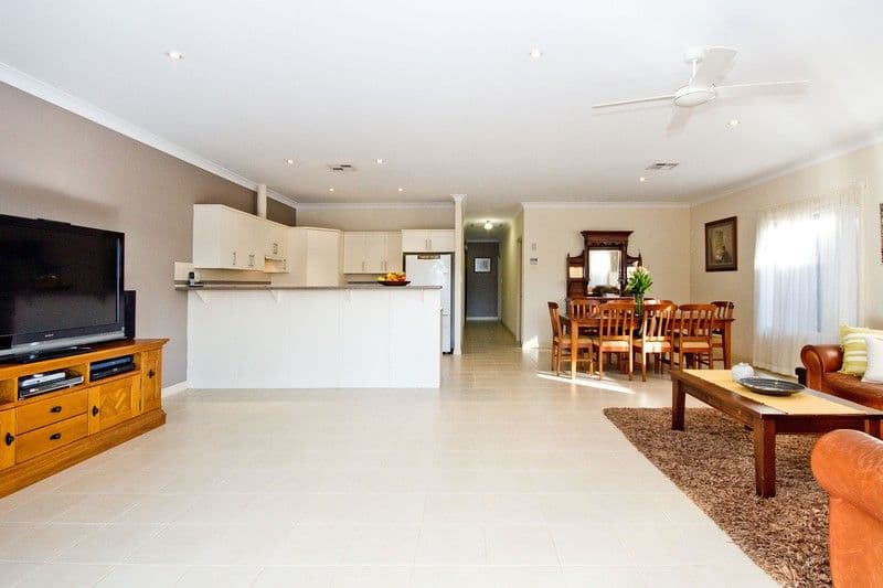 5A Miranda Avenue, LOCKLEYS SA 5032, Lockleys - Thumbnail 5