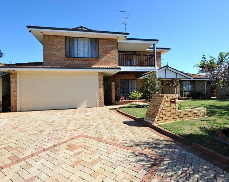 61 Mahogany Drive, HALLS HEAD WA 6210, Halls Head - Thumbnail 2