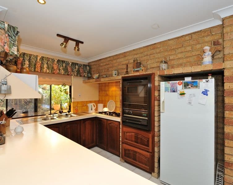 61 Mahogany Drive, HALLS HEAD WA 6210, Halls Head - Thumbnail 6