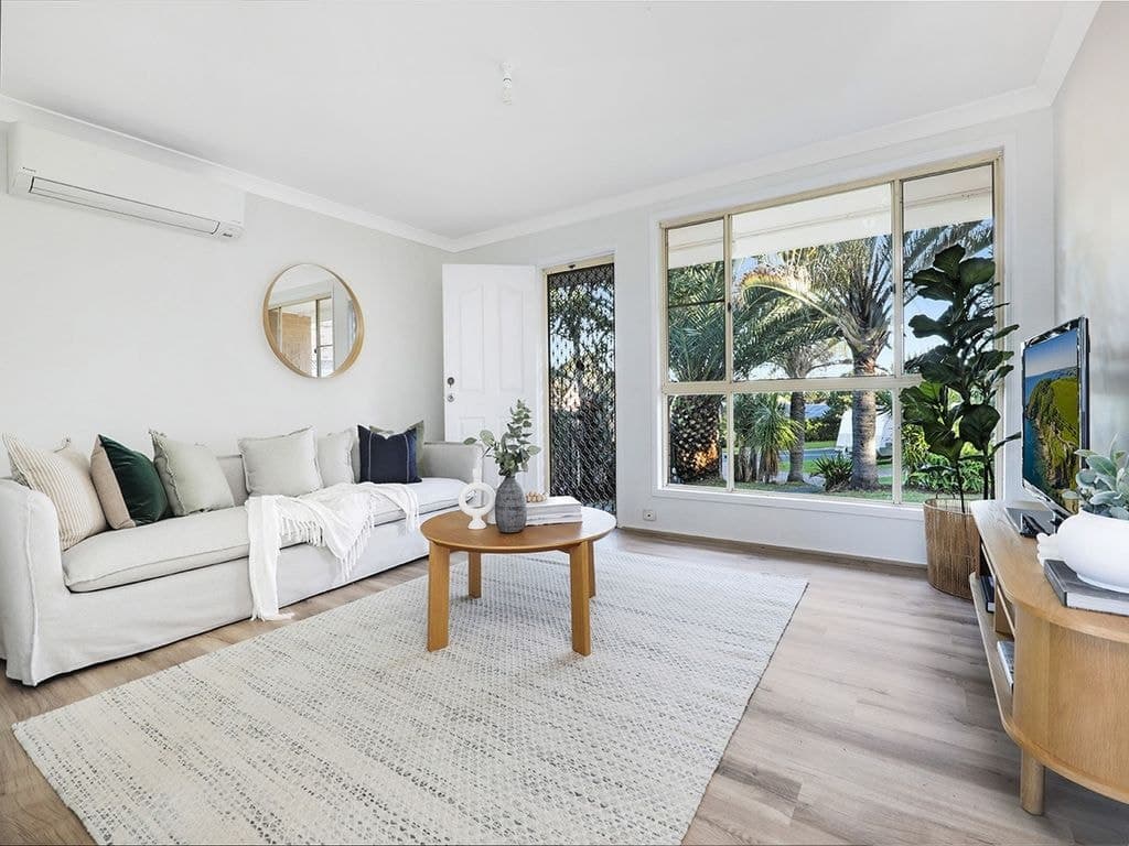 8 Habeda Avenue, Horsley - Thumbnail 4
