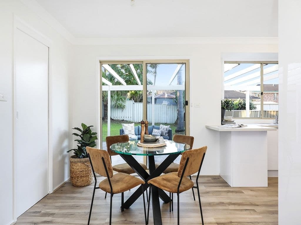 8 Habeda Avenue, Horsley - Thumbnail 5