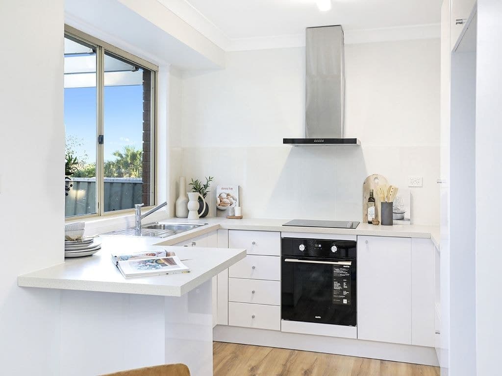 8 Habeda Avenue, Horsley - Thumbnail 6