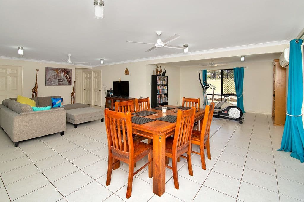 42 Walnut Drive, Brightview QLD 4311, Brightview - Thumbnail 5