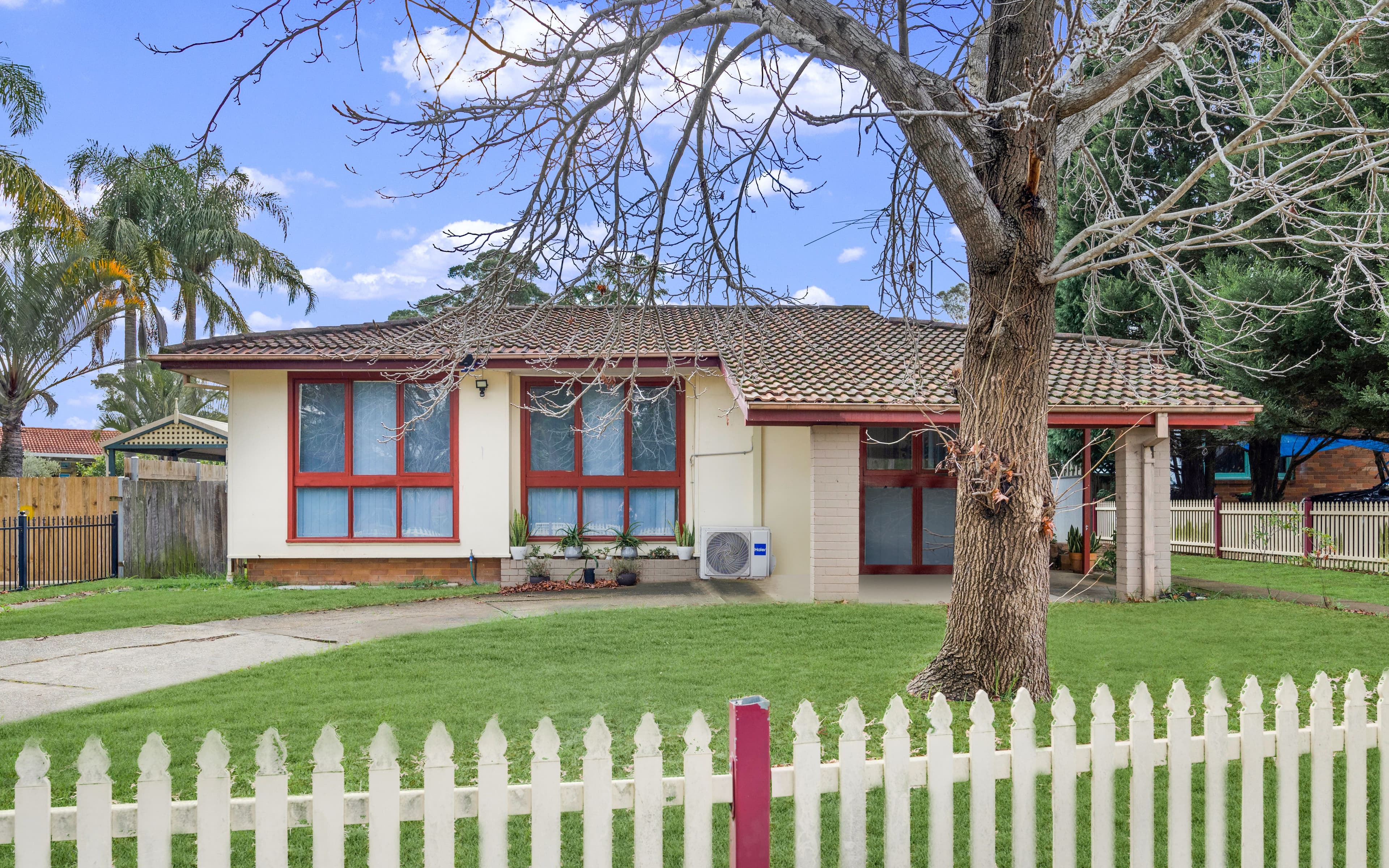 7 Hickory Place, Macquarie Fields NSW 2564, Macquarie Fields - Thumbnail 2