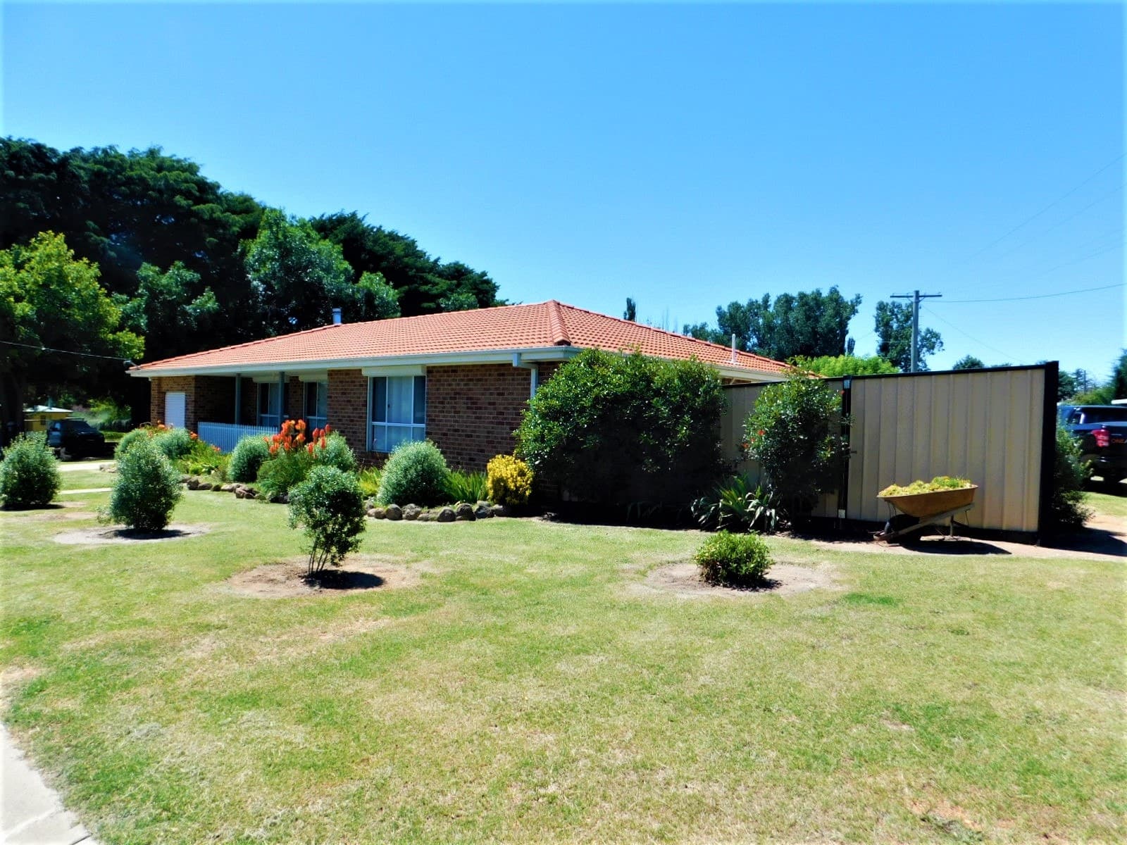 16 Nambucca Street, Cooma, Cooma - Thumbnail 2