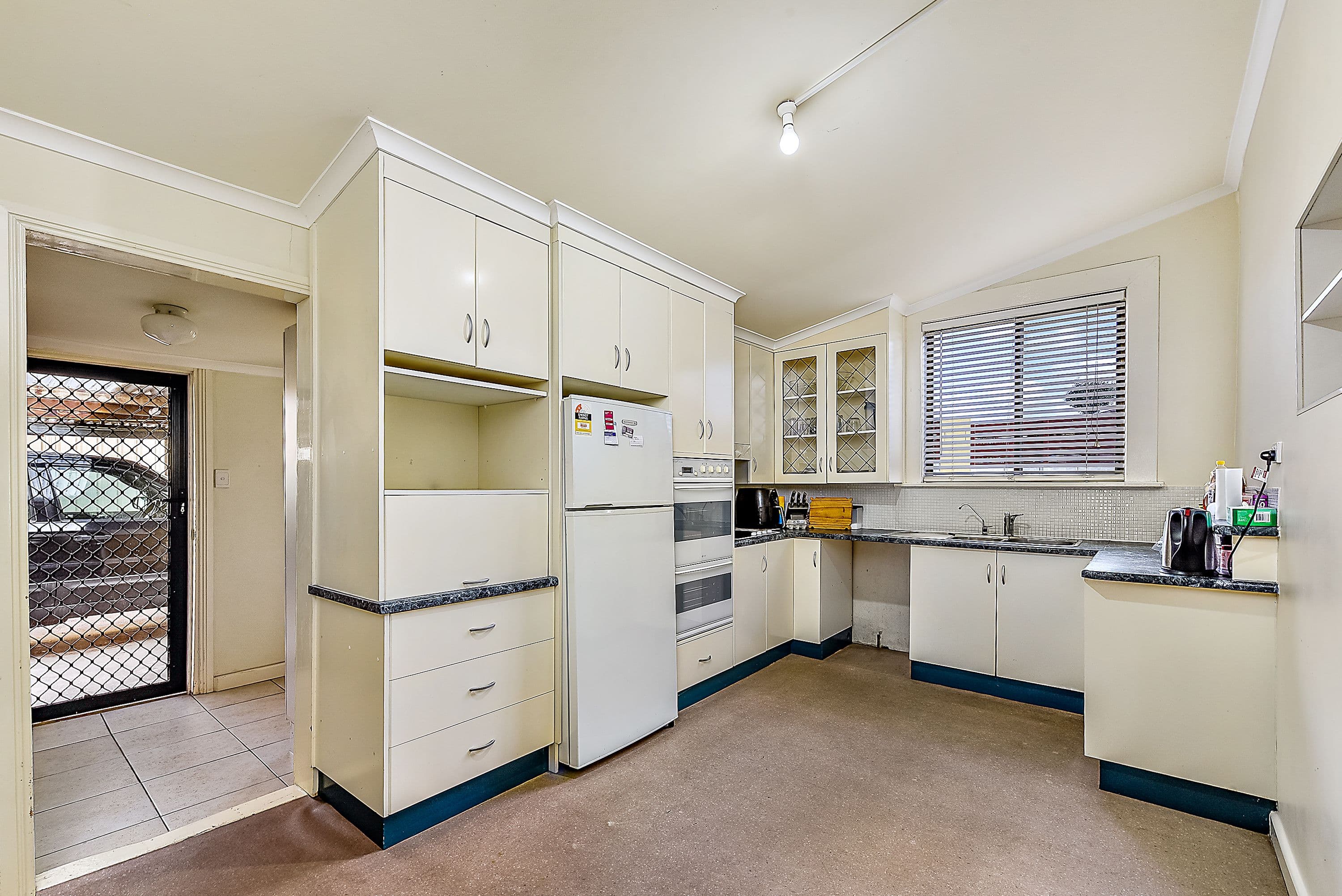 10 Sutton Avenue, Mount Gambier SA 5290, Mount Gambier - Thumbnail 7