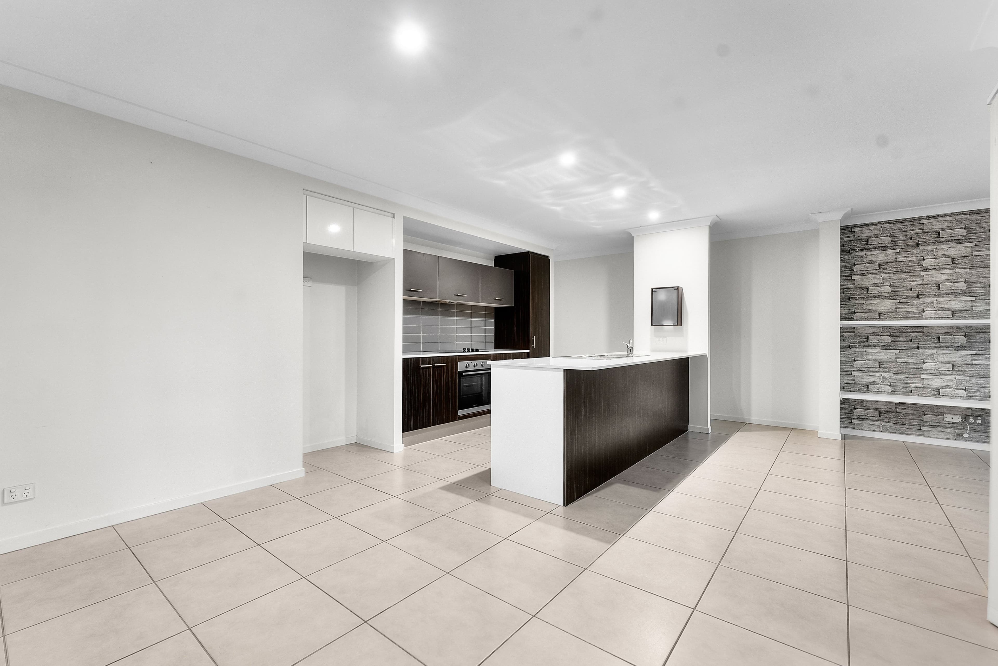 20 Denham Crescent, North Lakes QLD 4509, North Lakes - Thumbnail 4