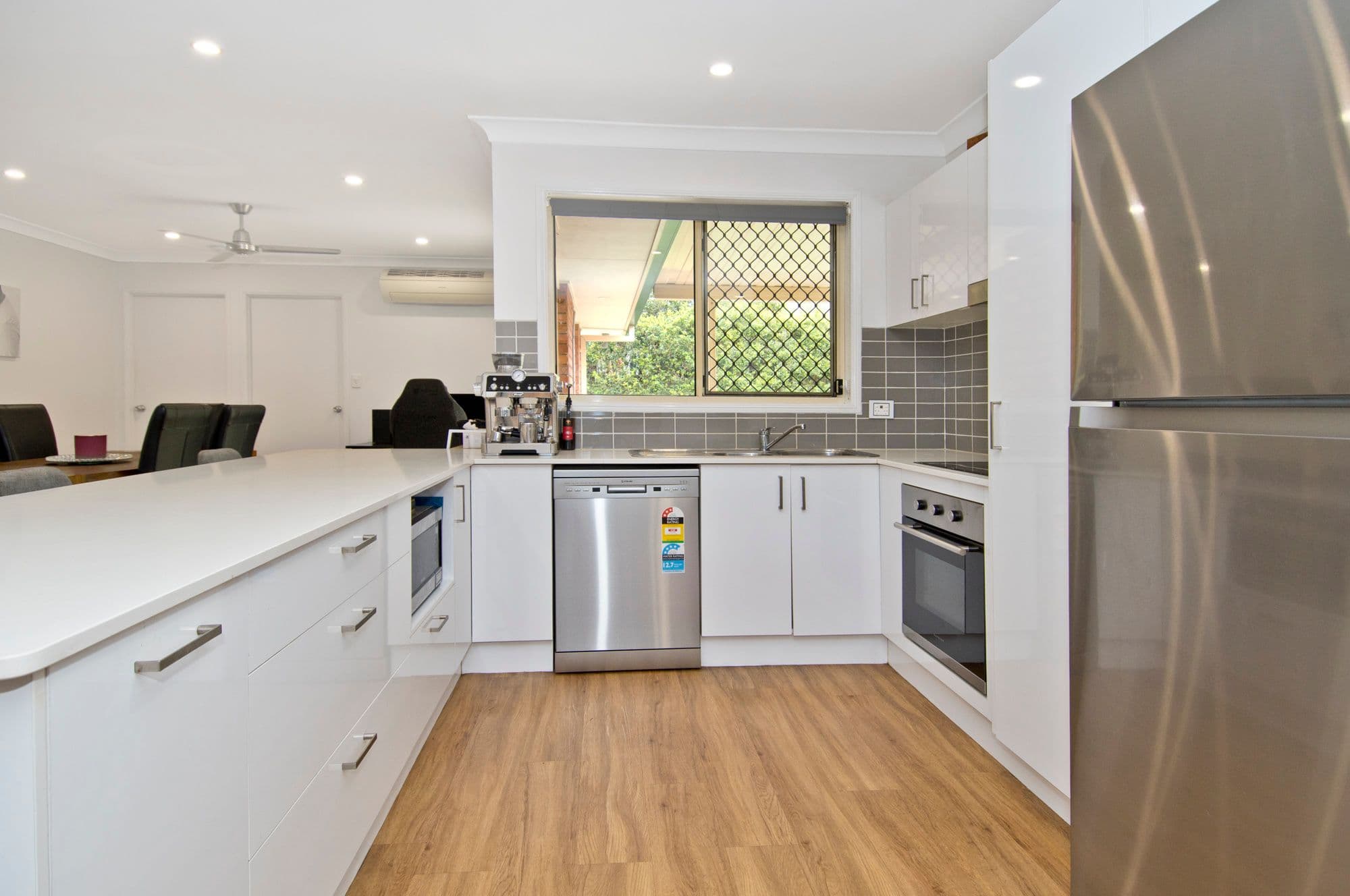 8 Waterline Crescent, Waterford QLD 4133, Waterford - Thumbnail 3