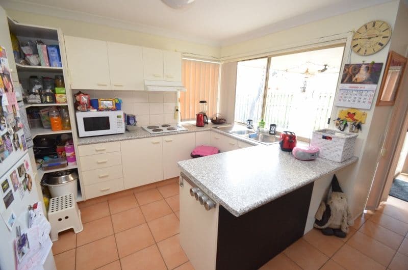 15 Oxbridge Chase, Arundel QLD 4214, Arundel - Thumbnail 2