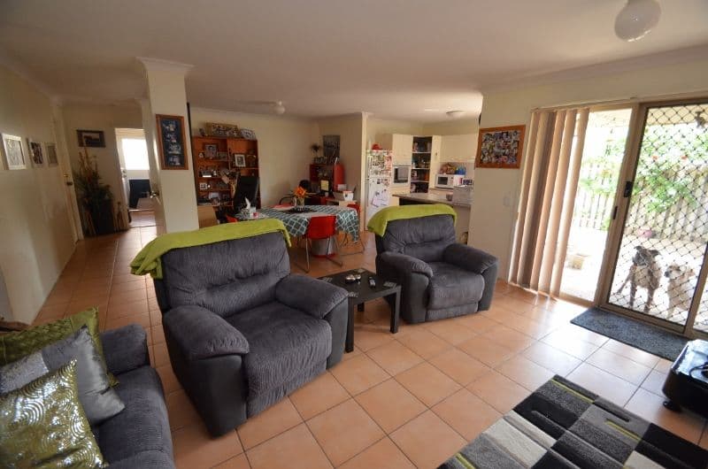 15 Oxbridge Chase, Arundel QLD 4214, Arundel - Thumbnail 4