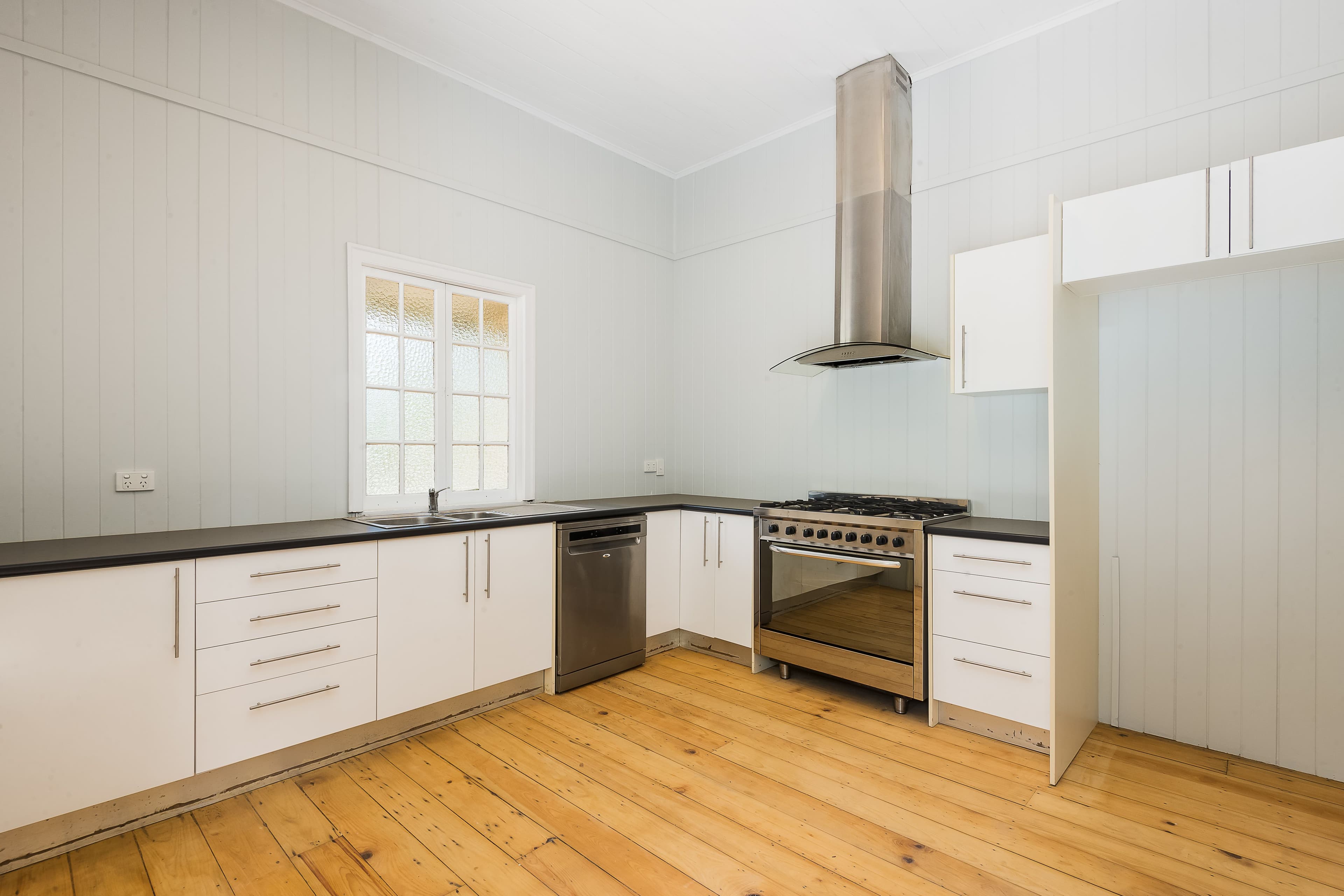 6 Rouen Road, Bardon QLD 4065, Bardon - Thumbnail 4