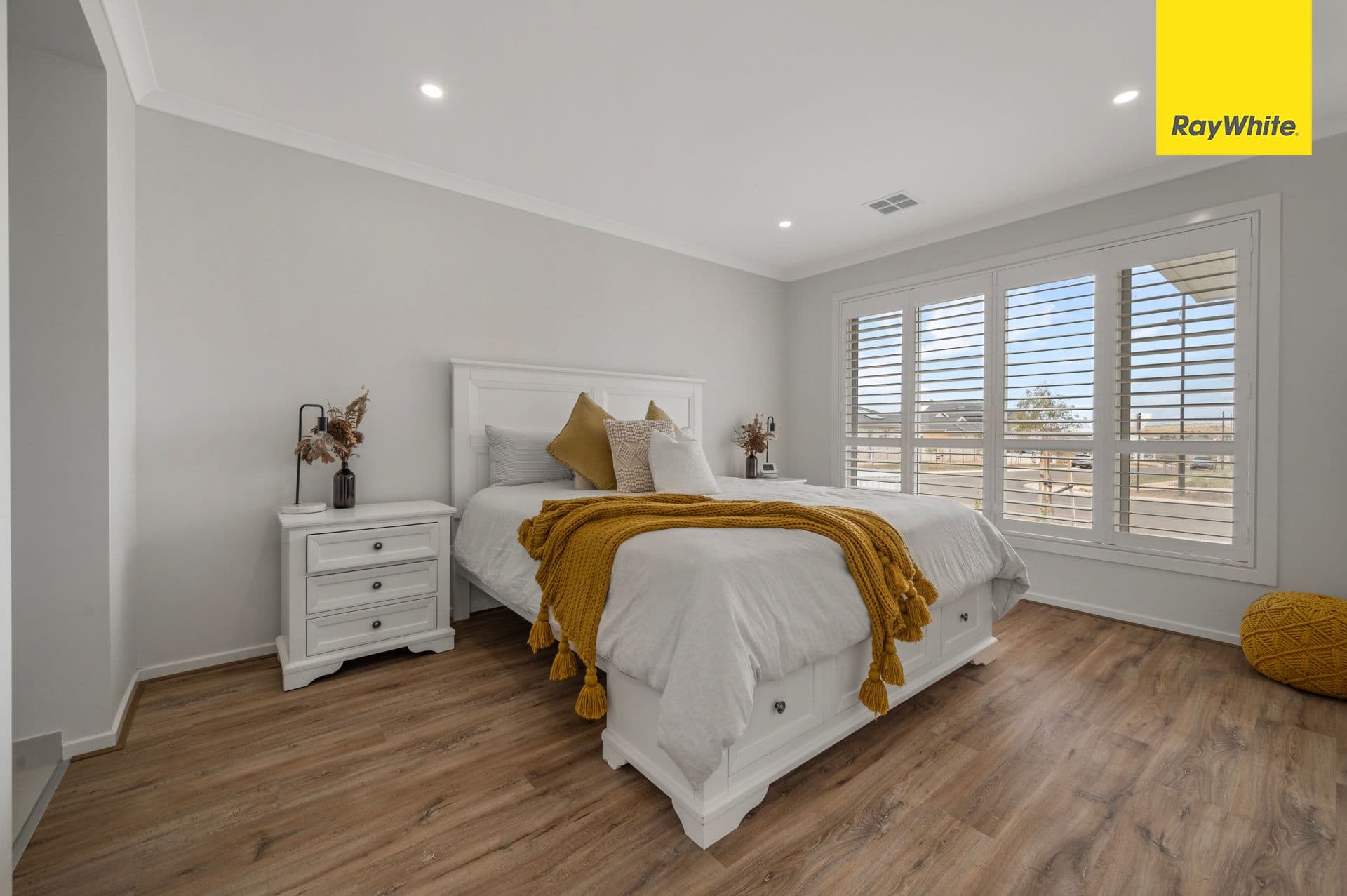 10 Seville Avenue, Eynesbury VIC 3338, Eynesbury - Thumbnail 2