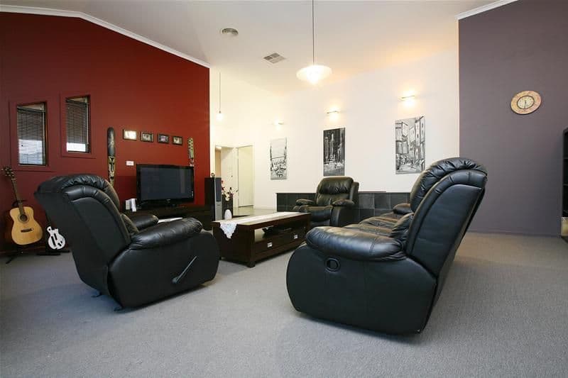 43 Arthur Phillip Way, MILL PARK VIC 3082, Mill Park - Thumbnail 3